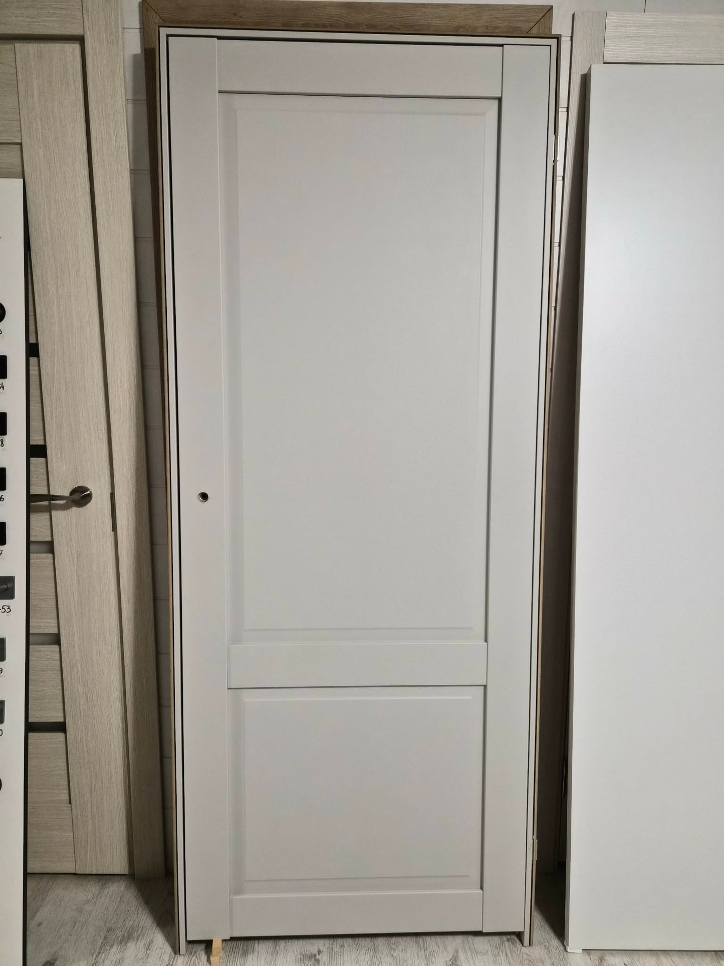 N22 - balta arba pilka